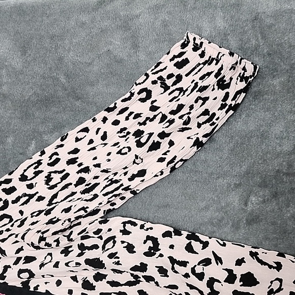 Savanna Jay Boho Embroidered floral Blouse - Picture 3 of 6